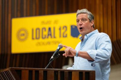 Tim Ryan Keeping the Pressure on J.D. Vance in Ohio