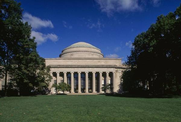 Featured image for post: Understanding MIT’s Free Speech Crisis