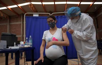 Fact Check: Does Pfizer Say Its COVID-19 Vaccine Is Unsafe for Pregnant Women?
