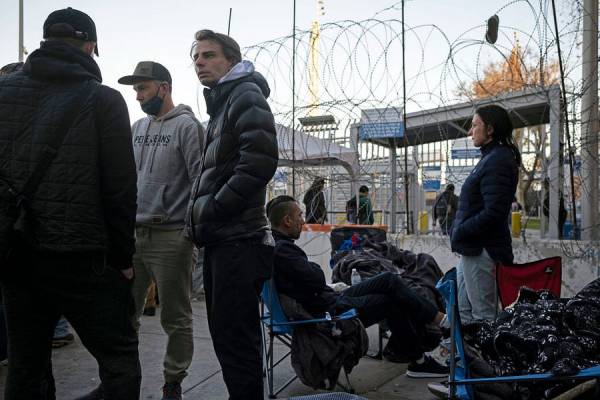 Featured image for post: Skilled Workers Are Fleeing Russia. Let’s Welcome Them.