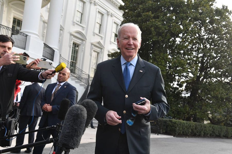 Fact Check: Is White House Foliage Proof Biden Faked a Photo?