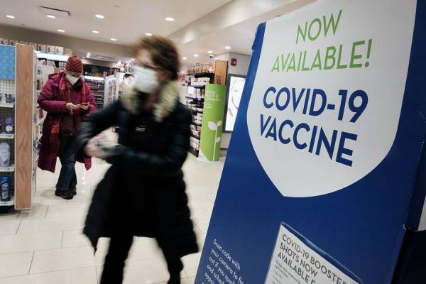 The Morning Dispatch: What We Know About the Vaccines and Omicron