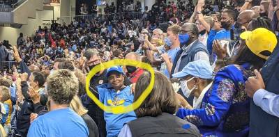 Was Chicago Mayor Lori Lightfoot Maskless at a WNBA Game?