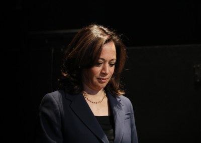 Did Kamala Harris Celebrate Juneteenth With a Dinner Served by Black Servants?