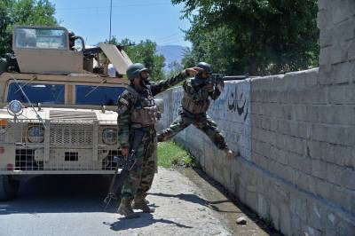 Lawmakers Urge Evacuation of Afghan Allies
