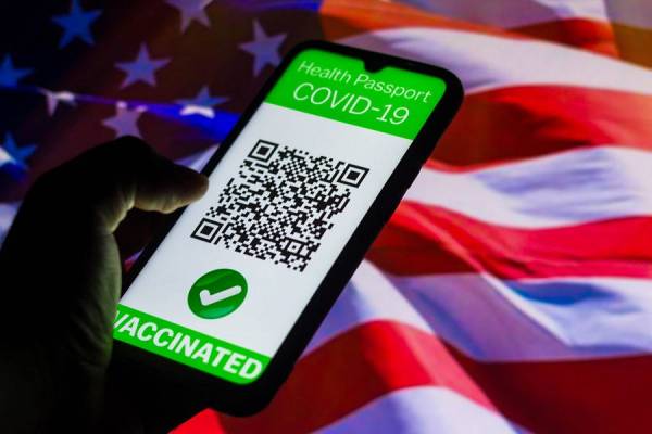 Understanding the GOP Battle Over Vaccine Passports