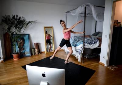 Ballet Dancers Trudge Through the Pandemic