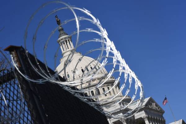 Featured image for post: Tear Down That Fence: Security Theater Won’t Protect The Capitol