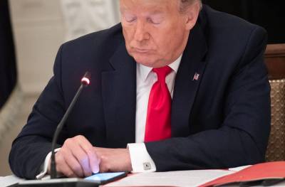 Toss Trump Off Twitter