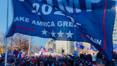 The Morning Dispatch: POTUS Broods While COVID Explodes