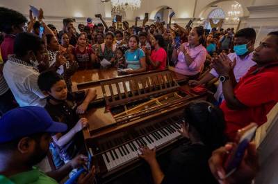 The Morning Dispatch: What's Next for Protest-Wracked Sri Lanka