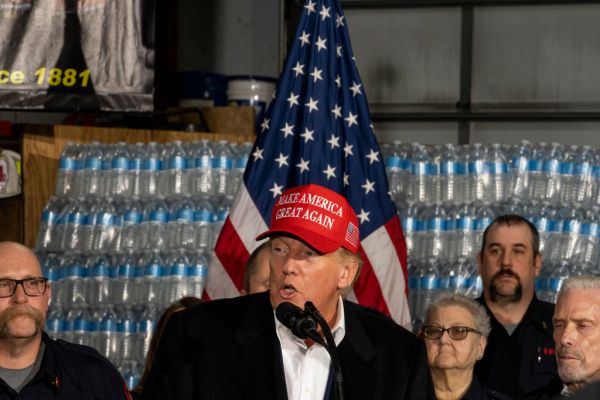 Featured image for post: Fact Check: Did Donald Trump Send 13-Year-Old Drinking Water to East Palestine? 