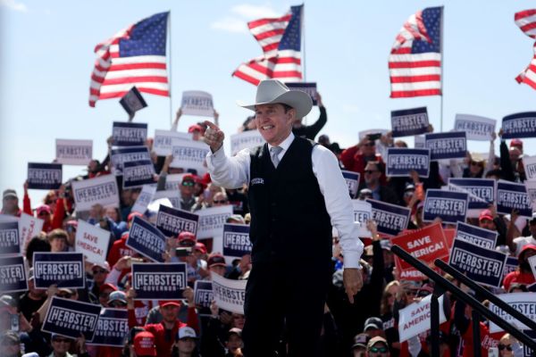 Featured image for post: Ricketts Rival Herbster Mulls 2024 Senate Challenge in Nebraska