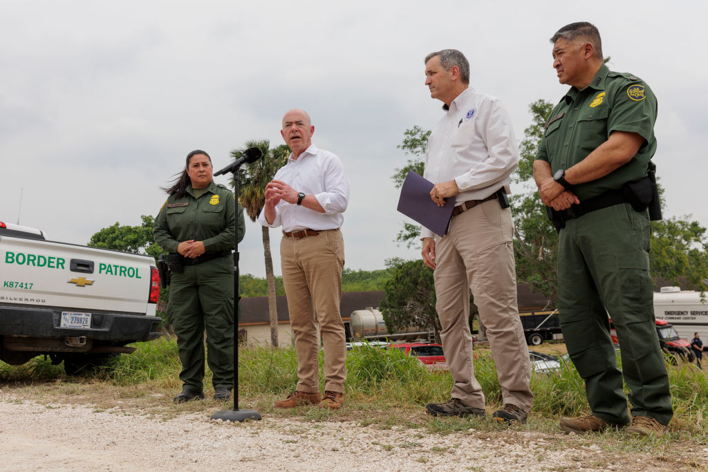 Homeland Security Chief Mayorkas Visits Texas Border Ahead Of Lifting Of Title 42