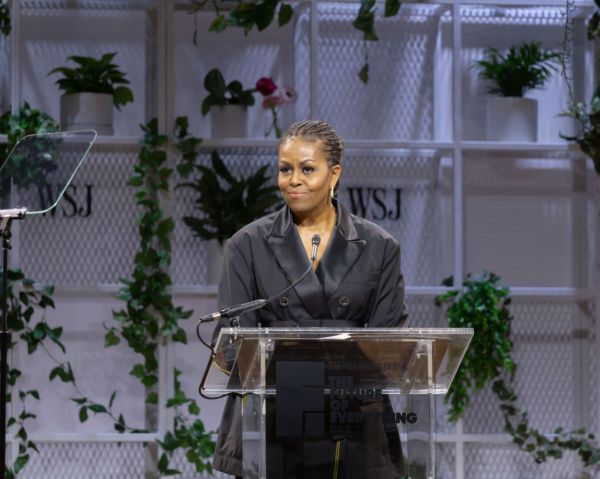 Featured image for post: Fact Check: Michelle Obama Is Not Running For President 