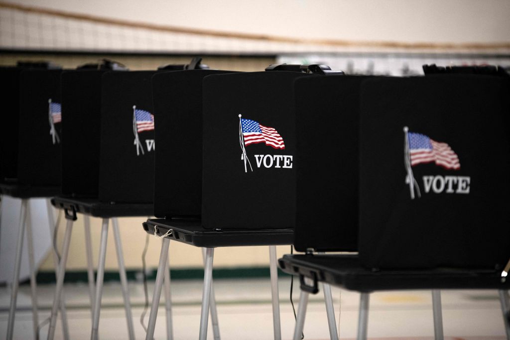 TOPSHOT-US-VOTE-ELECTION