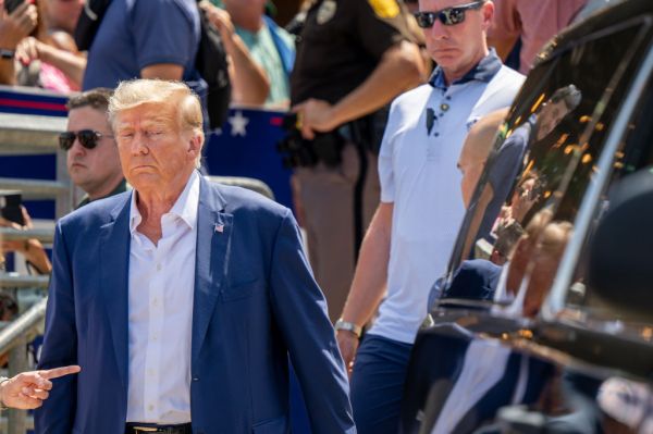 Presidential Hopefuls Make The Rounds At The Iowa State Fair