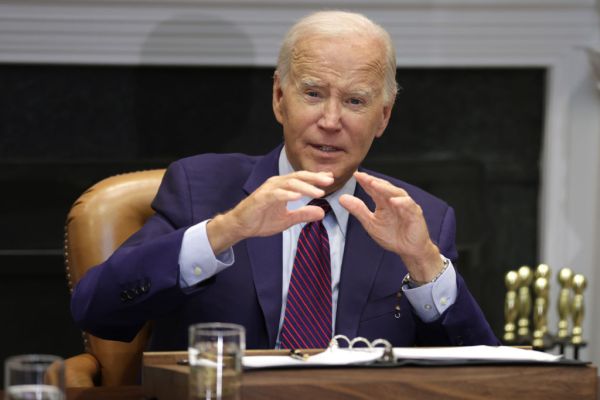 Featured image for post: Biden Is Losing the High-Tech War With China