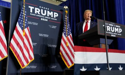 Dubuque, Iowa – September 20: Former president Donald Trump spe