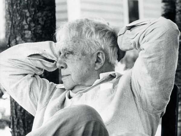 Featured image for post: The Irrepressible Freshness of Robert Frost