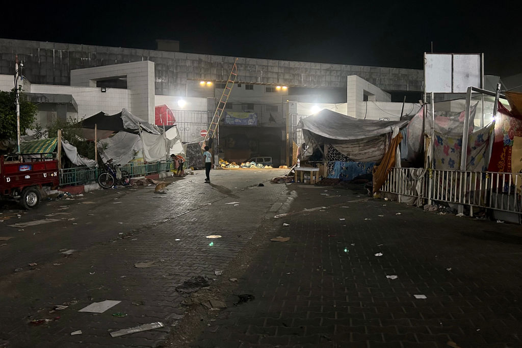 TOPSHOT-PALESTINIAN-ISRAEL-CONFLICT-HOSPITAL