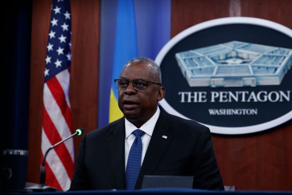 Featured image for post: Fact Checking Claims that Lloyd Austin ‘Threatened’ to Send American Troops to Fight Russia