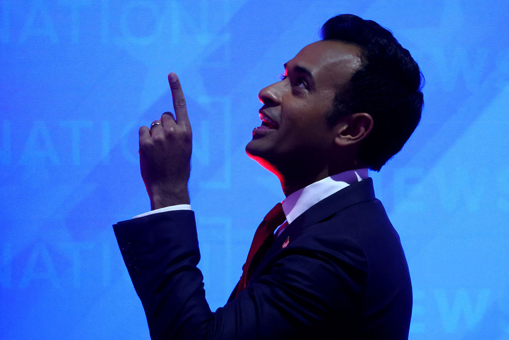 Republican presidential candidate Vivek Ramaswamy points during a commercial break in the NewsNation Republican primary debate on December 6, 2023, in Tuscaloosa, Alabama (Photo by Justin Sullivan/Getty Images)
