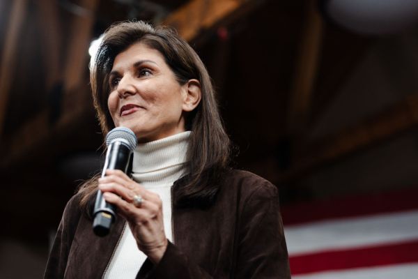 Republican Presidential Candidate Nikki Haley Receives Endorsement From New Hampshire Gov. Chris Sununu In Manchester