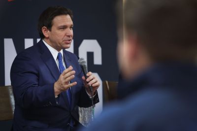 Republican Presidential Candidate Ron DeSantis Campaigns In Iowa