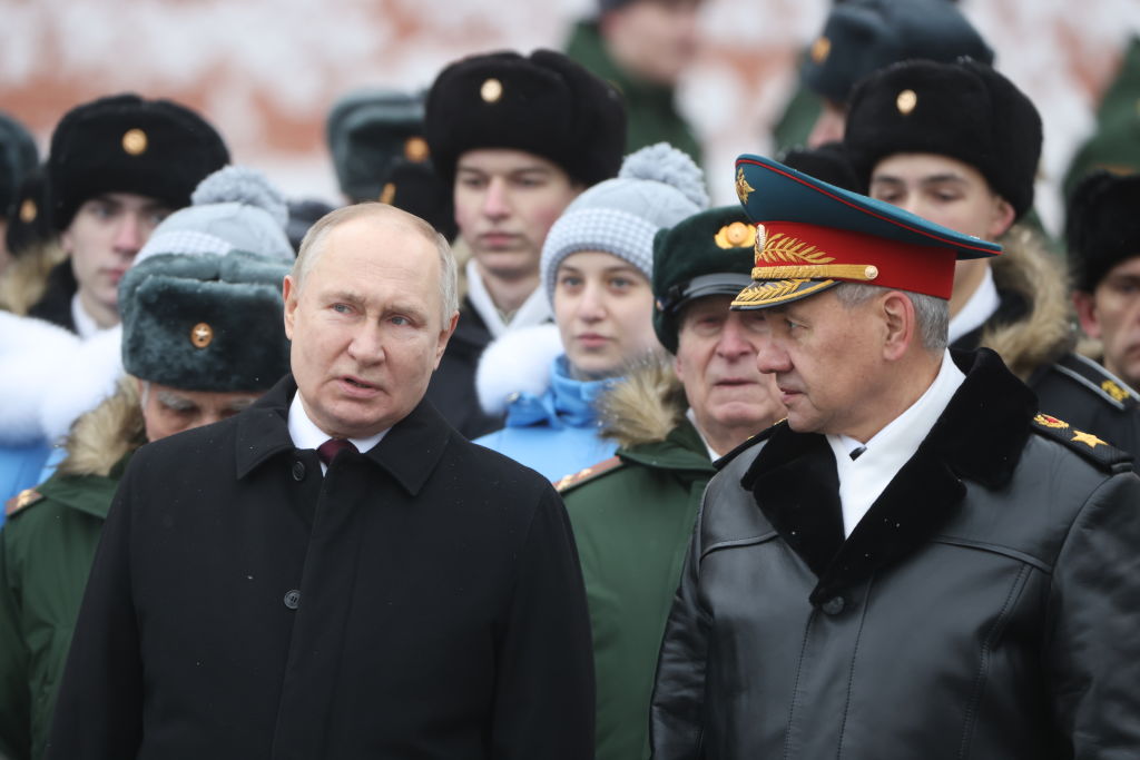 Putin Honours Unknown Soldier On Defender Of The Fatherland Day