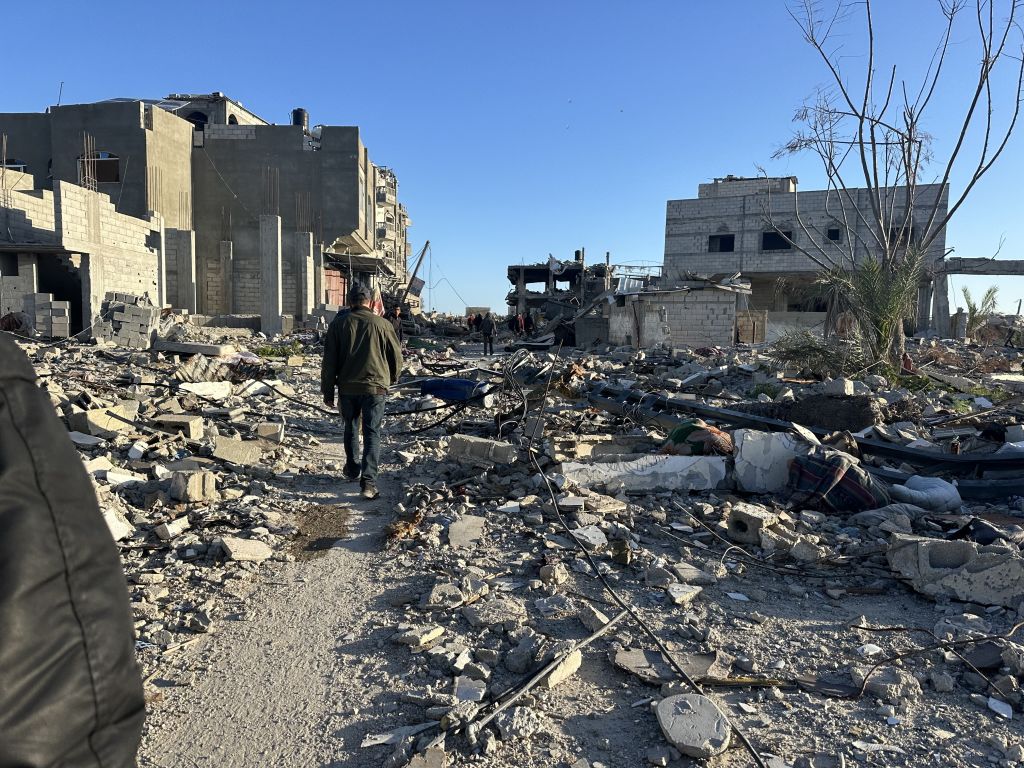 Israeli army withdraws from some areas in Khan Yunis