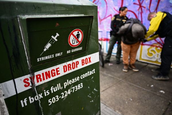 Featured image for post: Oregon Taps Out of Drug Decriminalization