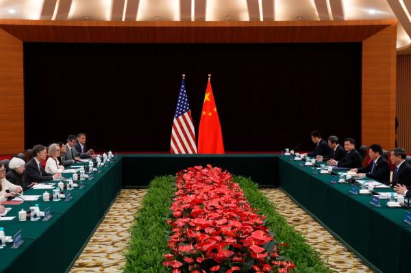 Featured image for post: Yellen Heads to China