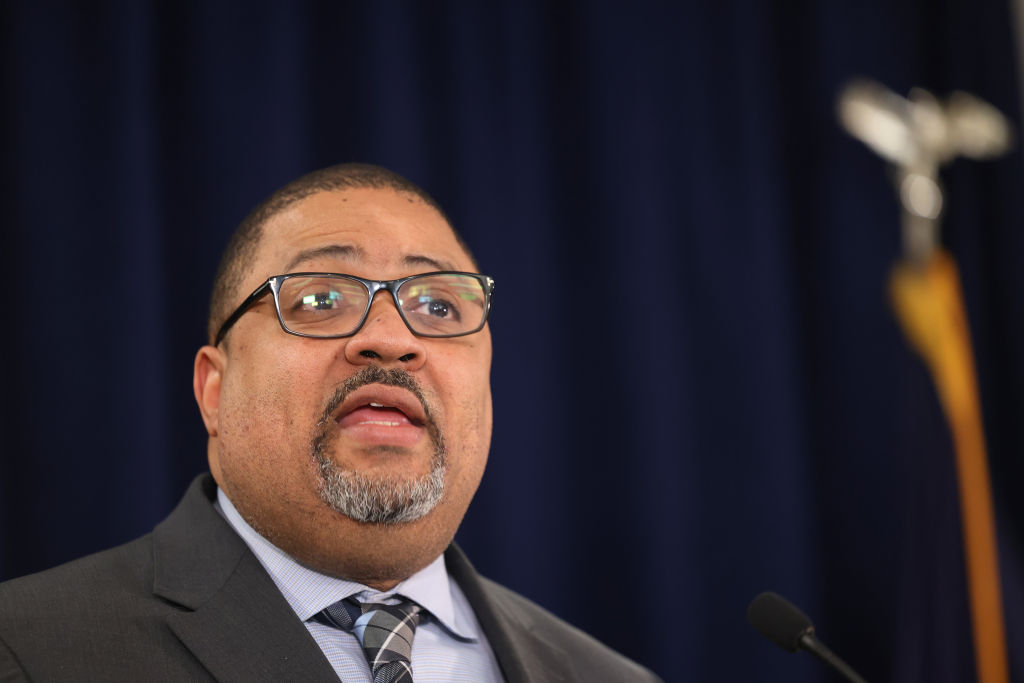 Manhattan District Attorney Alvin Bragg Announces Charges Against Restaurant Owner For Stealing Workers’ Wages