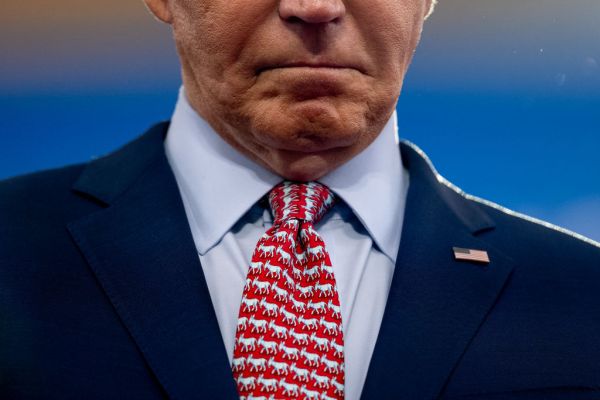 Featured image for post: Joe Biden Gives the Cold Shoulder to Disaffected Republicans