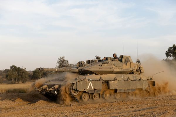 Featured image for post: Israel Orders Evacuation of Eastern Rafah, Begins Targeted Strikes