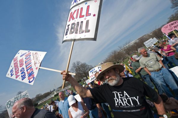 Featured image for post: The Tea Party Movement Died With a Whimper