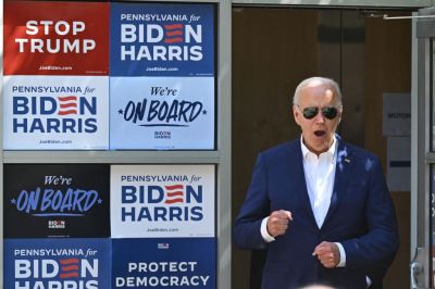 TOPSHOT-US-VOTE-POLITICS-BIDEN