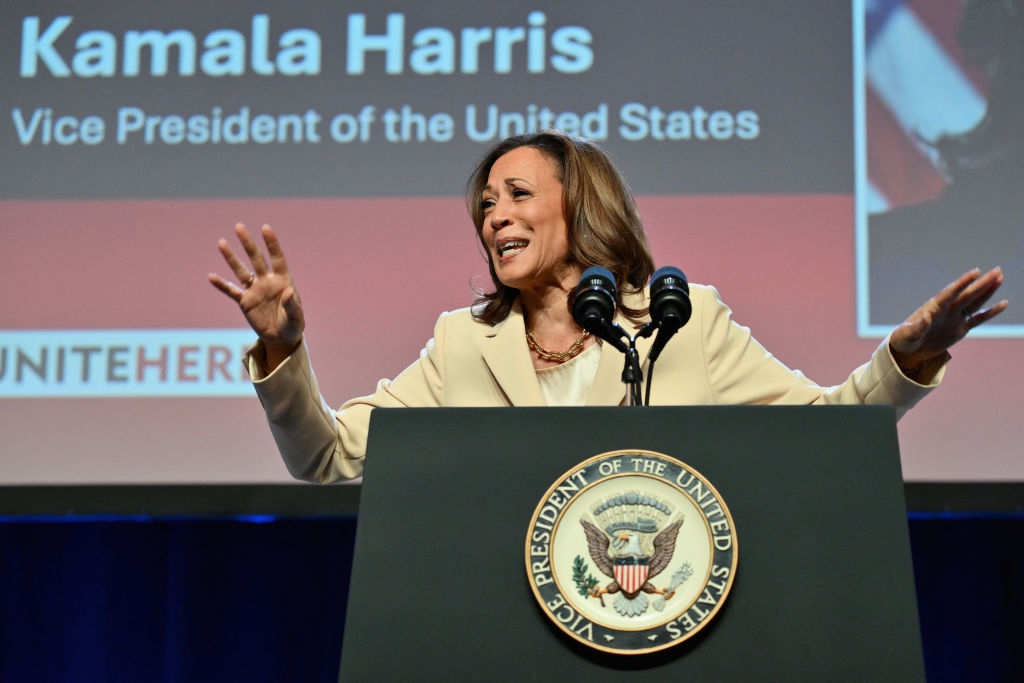 US-POLITICS-LABOR-UNION-HARRIS
