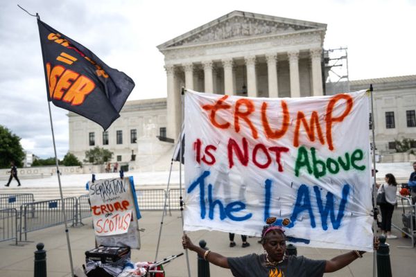 Featured image for post: Making Sense of the Supreme Court’s Presidential Immunity Ruling
