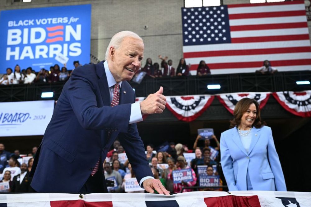 US-VOTE-POLITICS-BIDEN-HARRIS