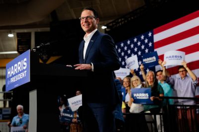 Governors Whitmer And Shapiro Campaign For Kamala Harris