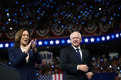 US-VOTE-POLITICS-HARRIS