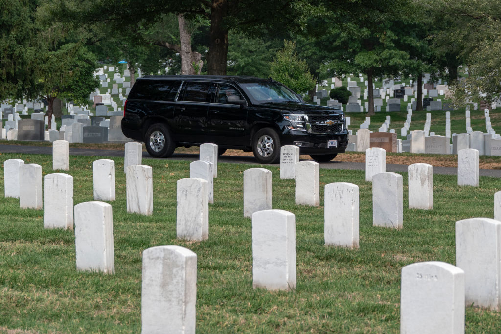 Donald Trump Visits Arlington National Cemetery