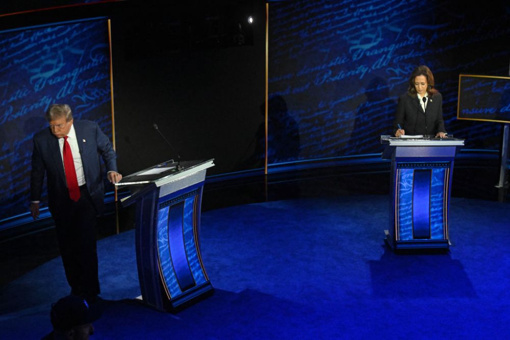 TOPSHOT-US-VOTE-POLITICS-DEBATE-HARRIS-TRUMP