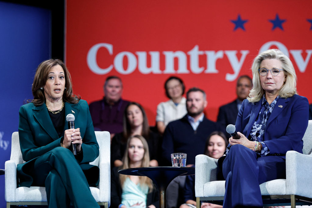 US-VOTE-POLITICS-HARRIS