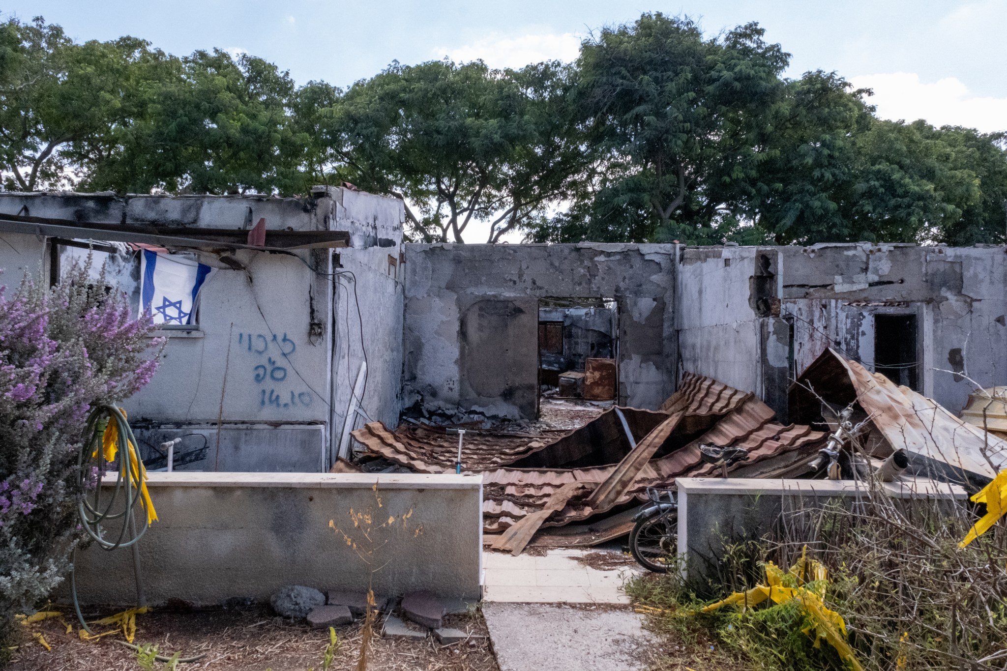 In Kfar Aza, Israel, Hamas terrorists murdered Ram and Lili Itamari and destroyed their home on October 7, 2023. (Photo by Charlotte Lawson.)
