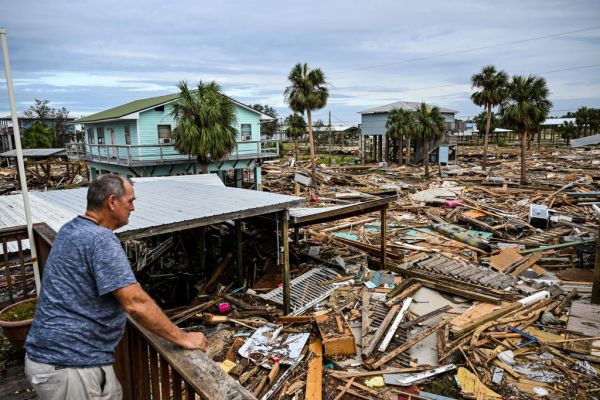 Featured image for post: Viral Claims About $750 FEMA Payments to Helene Victims Are False