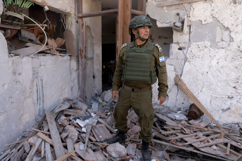IDF Escorts Media To Metula Military Zone