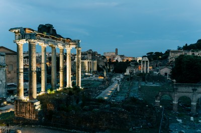 gabriella-clare-marino-utAikln8Ry8-unsplash